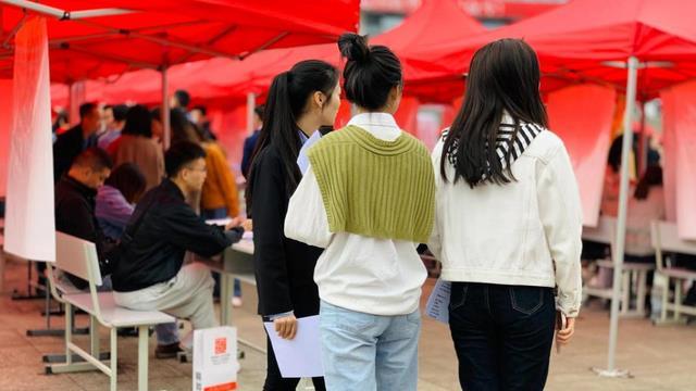 大学生|“你可真敢开口要”！二本生面试被拒，只因回答了内心期望薪资