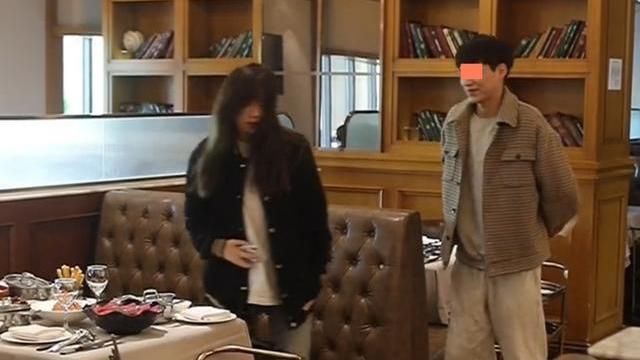 女子打算为男友放弃留学机会，男友却突然消失，网友：风险太大
