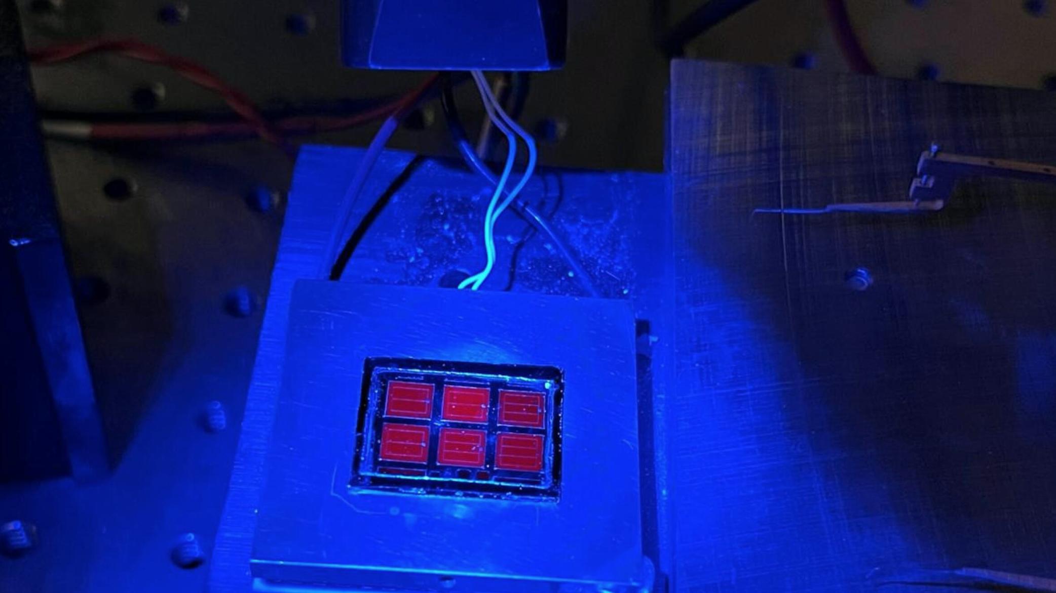 量子阱太阳能电池的效率几乎达到创造世界纪录的“40%”