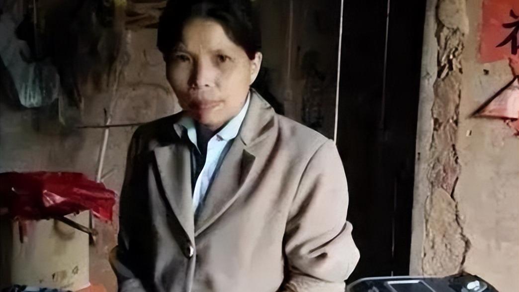 求职|人大学霸伍继红：失业、二婚嫁光棍、成低保户，到底是谁毁了她？