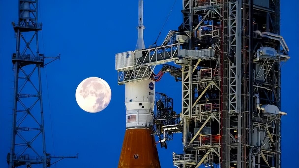美国宇航局准备重返月球，新任务定于8月发射
