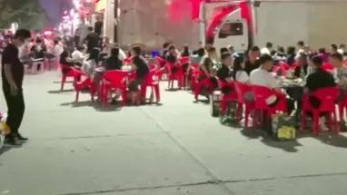 唐山真相！小巷有监控，烧烤店有小门，黑衣女惹事，9人都将被判