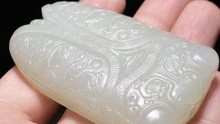 乾隆|清乾隆 和田玉籽料 白玉 玉蝉 龙纹 蝉珮 挂件把件