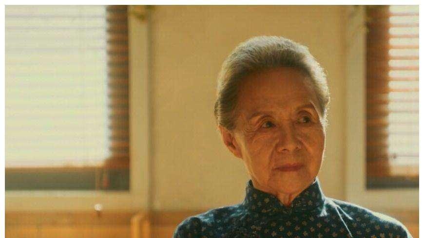 经典|《流金岁月》里郝奶奶的出场虽不多，但经典至极！