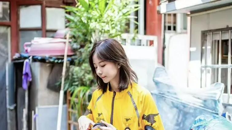 外卖骑手中女性越来越多，说明了什么？