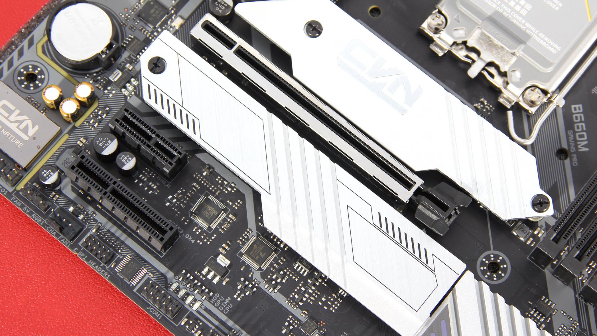 主板|用12490F配合七彩虹CVN B660主板打造一台全能的白色游戏精灵