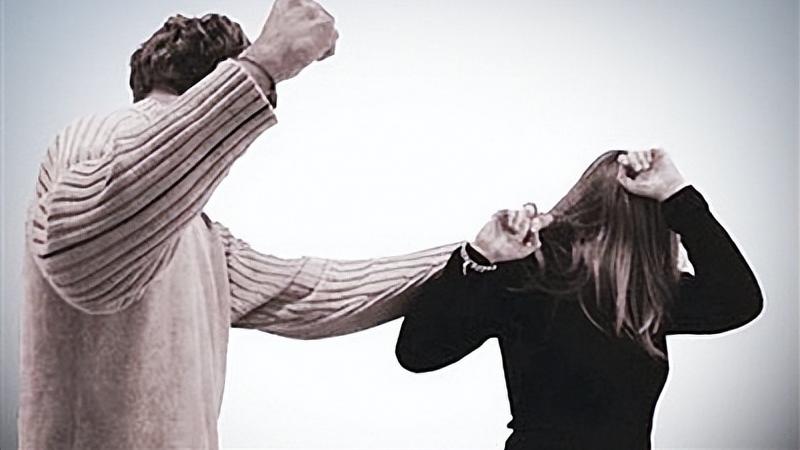 邻居怀孕，让我延迟几个月再装修，我却想让她搬出去住，咋办？