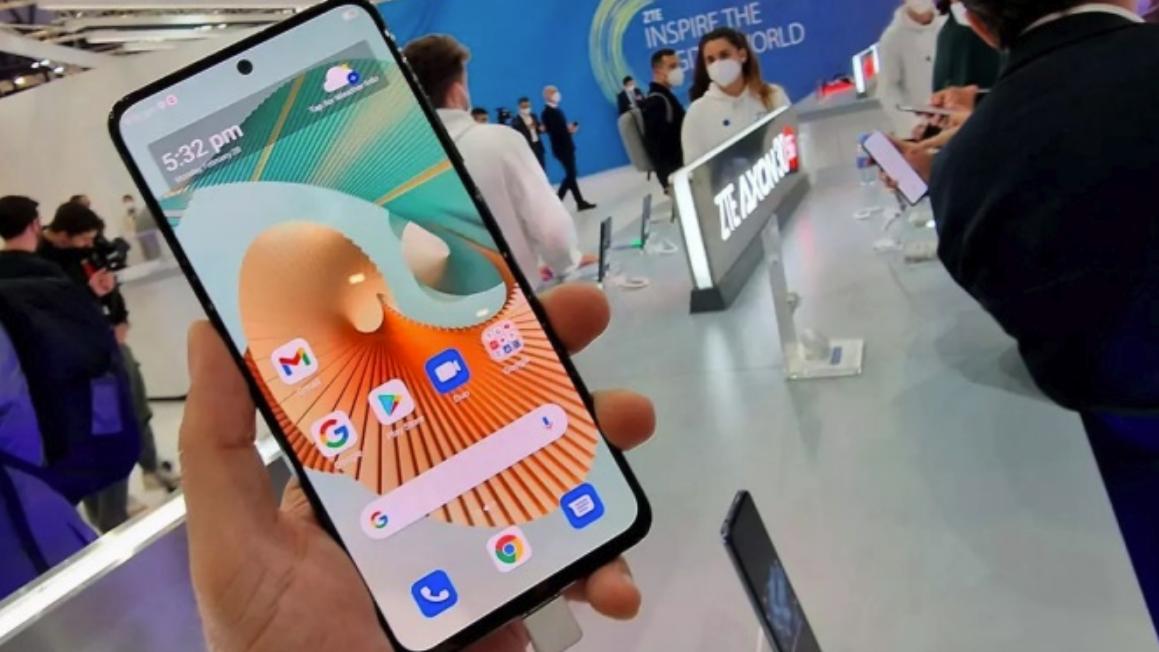 输入法|中兴发布四款新机，5100毫安电池+65W快充，搭载国产处理器！