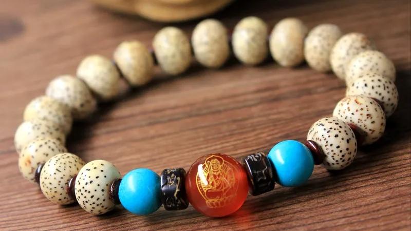 星月菩提|星月菩提如何盘出鸡油黄？