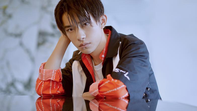 吴京|娱乐点评：易烊千玺、关晓彤、王鹤棣、宋祖儿、吴京、陈妍希