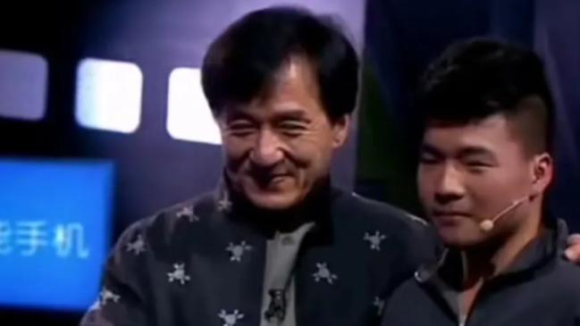 金·卡戴珊|成家班的聂荣鑫离开成龙大哥，如今出来自立门户了，却遭到网友质疑