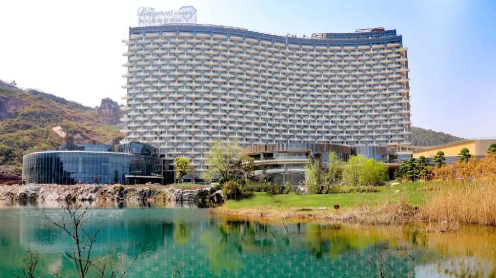 洛克菲勒中心|浙江大酒店落成！耗资超250亿，普通人也能消费，可同时住上万人
