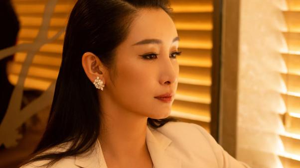 秦海璐|秦海璐：事业发展顺利，经历爱情的苦，终于找到幸福