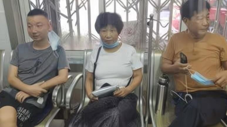 熊磊母亲转发网友动态：许敏偷走姚策在先，抢走杜妈孩子在后