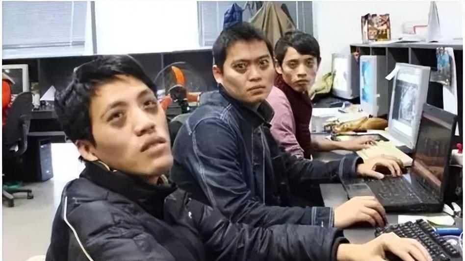 程序员|某乎上出现了一个画风清奇的问题：“国家何时整治程序员的高薪现象？”