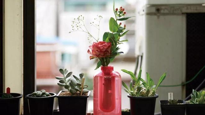 都说红色的装修很俗气？要懂得色彩搭配，完工效果照样惊艳！