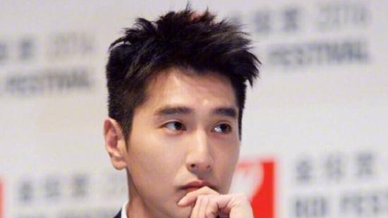 刘亦菲|刘亦菲接触新剧《玫瑰的故事》，除了男主还不错，剧情毫无新颖