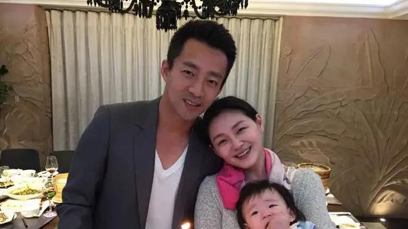 汪小菲|大S为生活费将前夫告上法庭，汪小菲晒4000万汇款，网友：心疼汪总