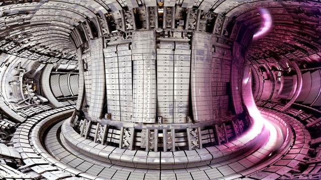 花10年研制：“人造太阳”的大磁铁有多强？可将航母吸离地面