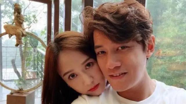 陈乔恩|43岁陈乔恩疑似怀孕，艾伦温柔摸她肚子父爱满满，两人相差9岁