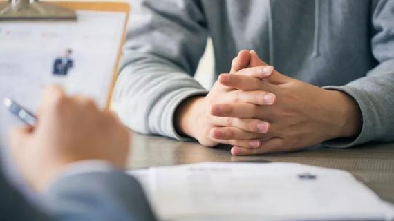 王颖|面试官：啥东西洗了没人吃，不洗才吃？问题简单，却只有1人答对