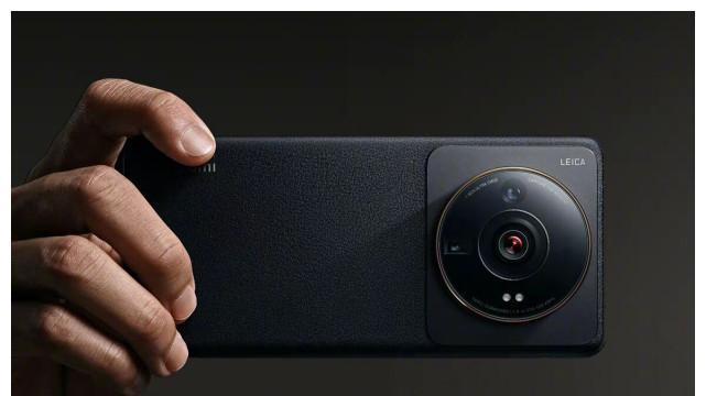 OLED|荣耀新机官方预热：锐角、透镜设计，即将发布