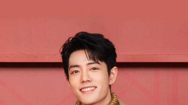 肖战|肖战的笑容守护，从赤诚满足到释然放松，变化里已彰显出巨星风范