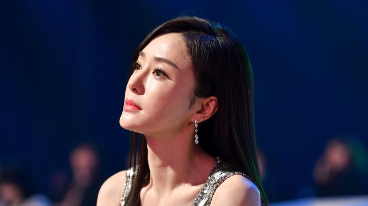 秦岚|秦岚被指耍大牌？起争执气走导演，工作室还原真相