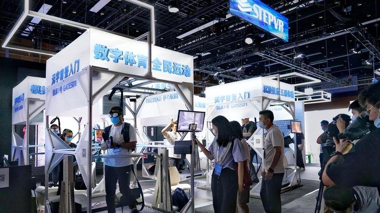 VR|3平米装下元宇宙，开挖掘机去越野的节奏？