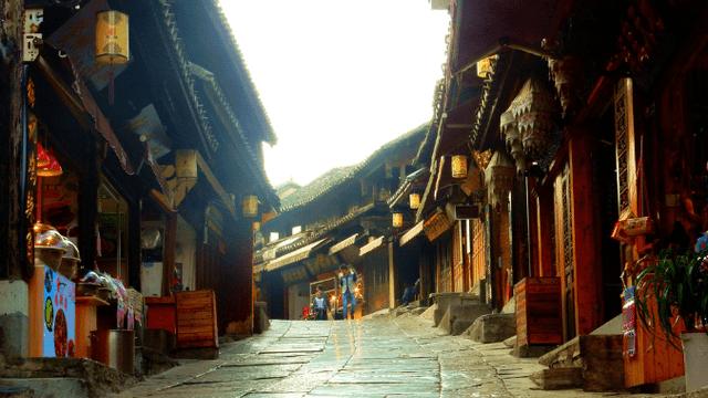 古镇|贵州这个古镇火了，距今600多年，誉为“南大门”，一眼望不到边