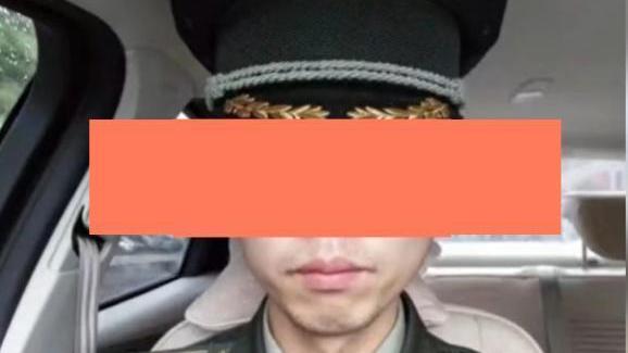 男子冒充军官骗财骗色，交往4名单身女性，因送的项链掉色被识破