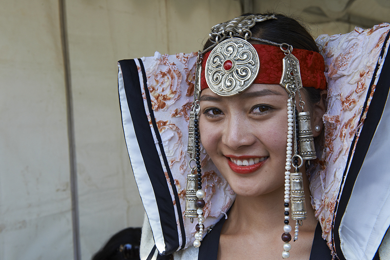 虎跳峡|蒙古，世界最不发达国之一，女孩学历高，不想结婚，生个娃娃自己带