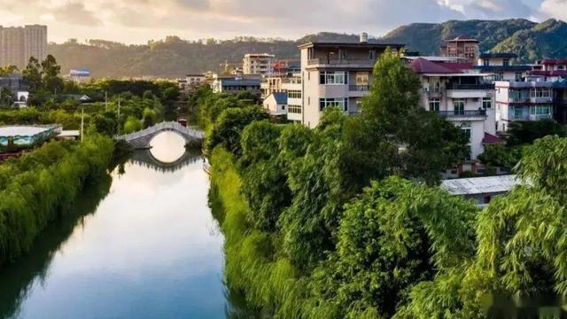 |福建当地人都说好的景点，你去过几个？你觉得哪个地方更值得你去