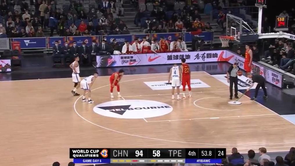 中国男篮|中国男篮大胜世界第69！杜锋却骂不醒一人，首发全场得2分遭弃用
