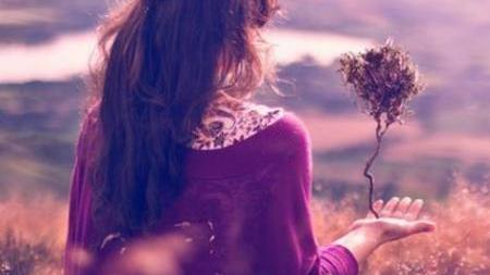 领证时，男子发现女友学历仅为大专而情绪激动：此前一直称是本科