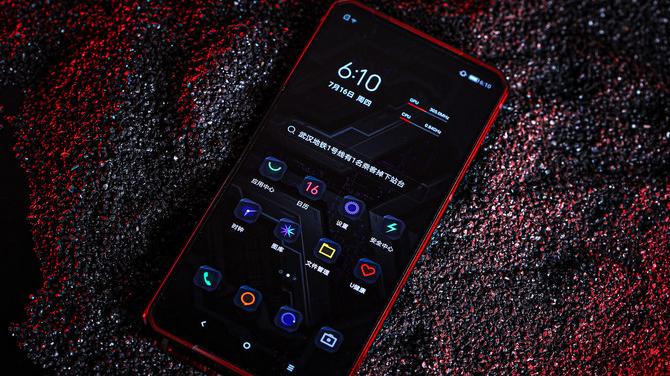 平板电脑|顶级游戏旗舰手机降至千元档：神U加持+三段式机身，玩手游首选？