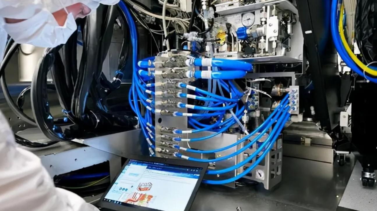 京东方|出口78台光刻机！ASML用强硬态度达成了目的