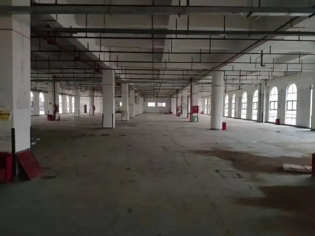 “下个月开始加租8000块”，接到业主的电话，瞬间想哭，压力太大承受不住了！