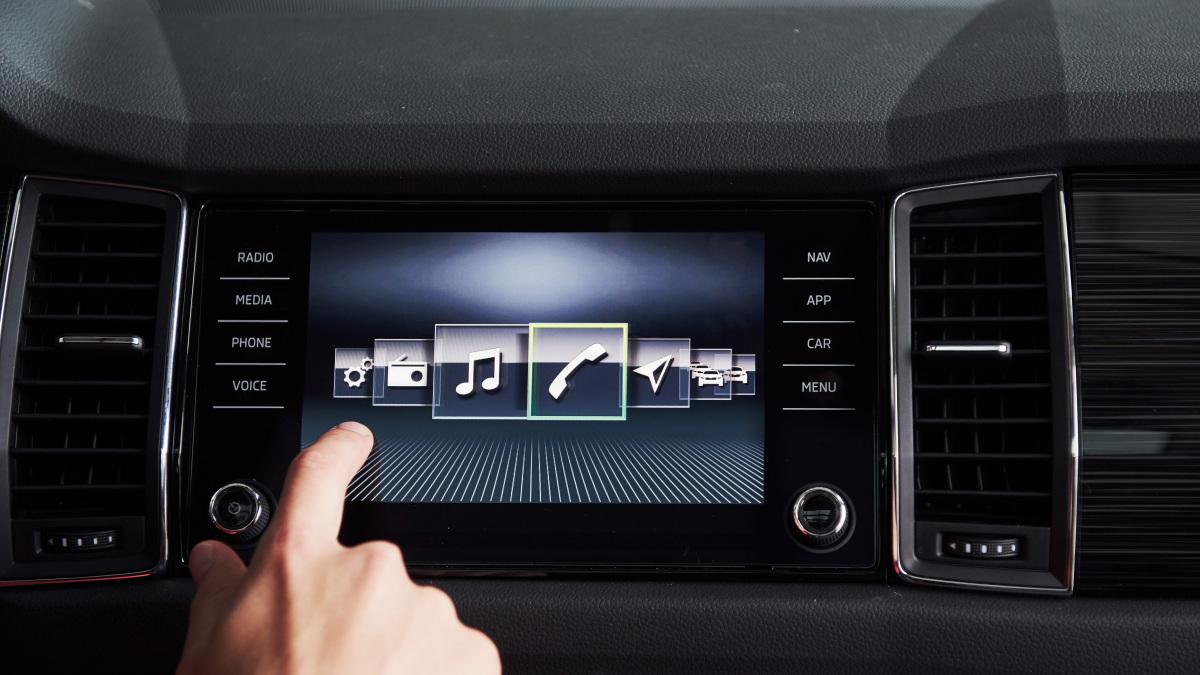 魅族|用手机思路做车机，是Flyme的新转机