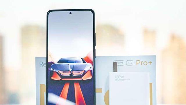 红米手机|红米神机最终清仓，直面屏+120W快充+一亿像素，仅1359块入手不亏