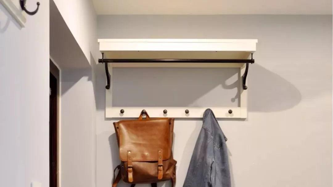 小户型玄关空间不够大，那么就把鞋柜换成这些吧