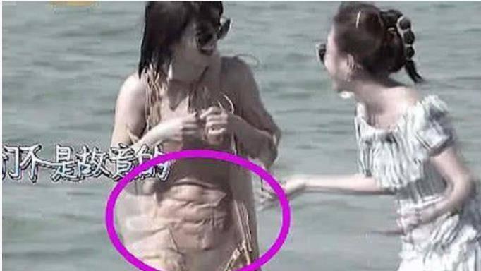 谢娜|谢娜被水浸湿的肚皮，明白张杰宠爱谢娜的原因