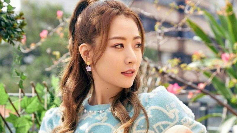 白冰|清新优雅的代名词，被媒体称为“小金喜善”，西北政法大学的女神