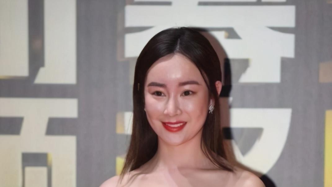 整容|傅园慧整牙后美的认不出，效果堪比整容，网友：相信baby了