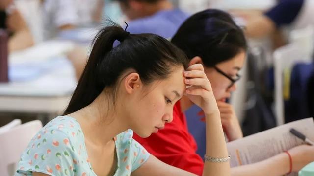 高校|考研党面临“新挑战”，多所高校陆续发布通知，将延长专硕学制