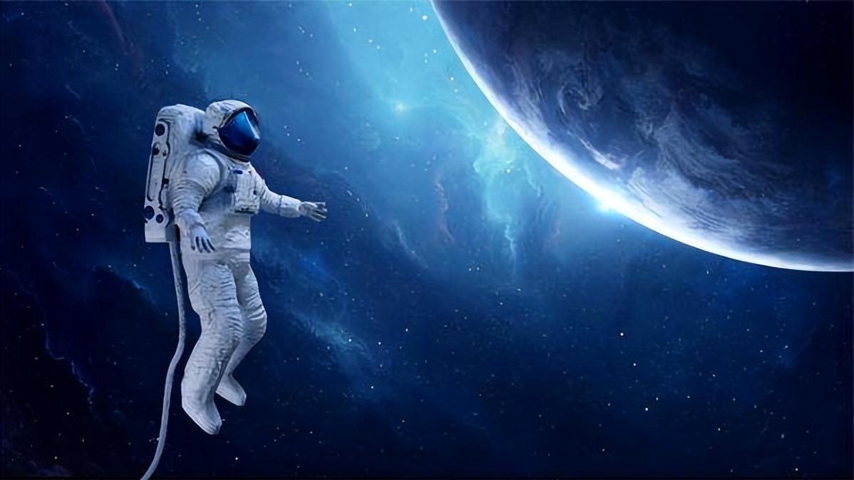 太空行走看起来很美好，但随时可能永远漂浮在太空中不能回家！