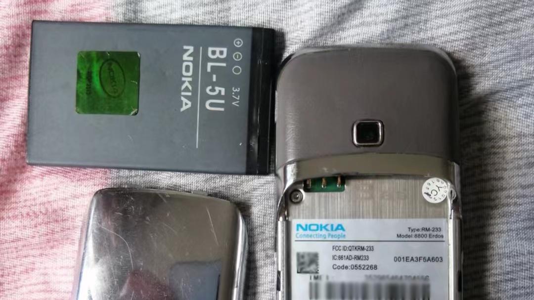 MacBook Air|曾经一万元的诺基亚8800，如今沦为200元的电子垃圾