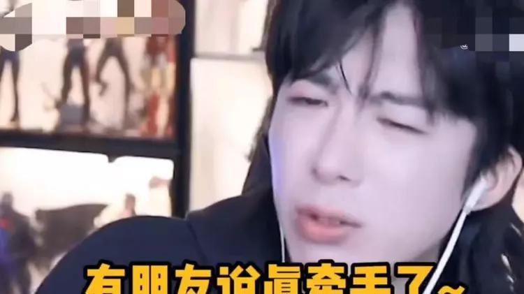 尹正|尹正刘宇宁聚餐牵手被拍，早就曝光过，刘宇宁曾说大老爷牵手能咋