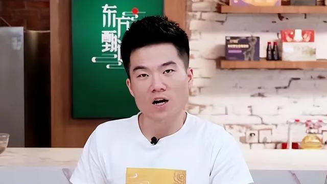 春晚|王鹤棣抵制私生饭行为，董宇辉被泼水，11月第一天，娱乐圈又乱了