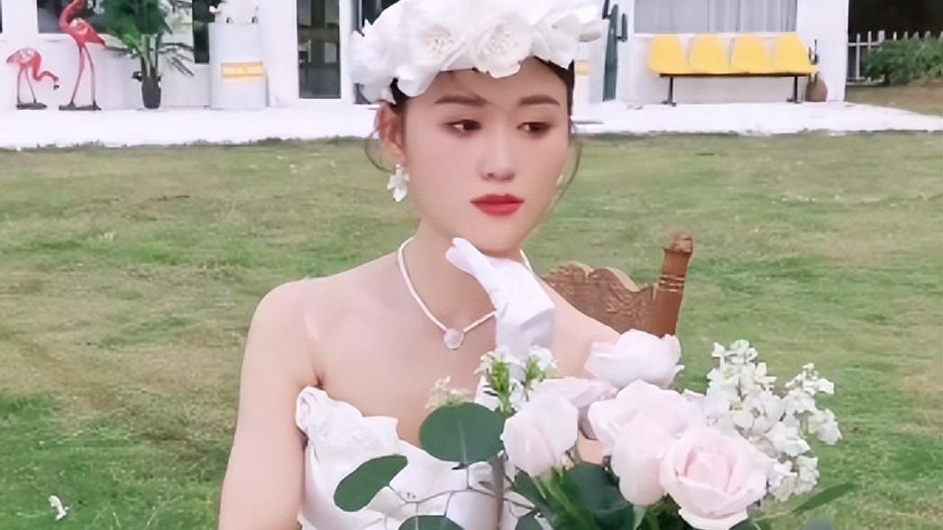 陈萌|陈萌晒200平婚房内景，穿无袖跳舞引争议，网友：陈亚男后悔死了